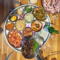 피드에 업로드 된 이미지