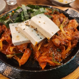 피드에 업로드 된 이미지