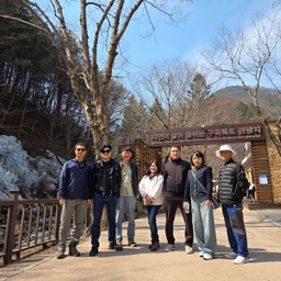 피드에 업로드 된 이미지