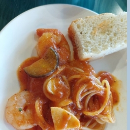 피드에 업로드 된 이미지