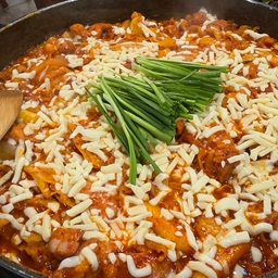 피드에 업로드 된 이미지