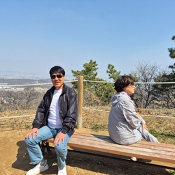 피드에 업로드 된 이미지