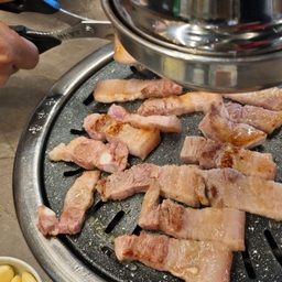 피드에 업로드 된 이미지