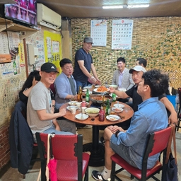 피드에 업로드 된 이미지