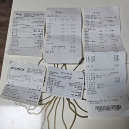 피드에 업로드 된 이미지