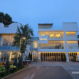 피드에 업로드 된 이미지