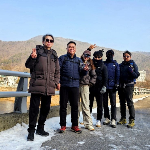 ํผ๋ ์ด๋ฏธ์ง