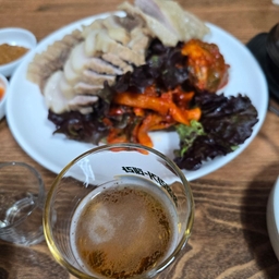 피드에 업로드 된 이미지