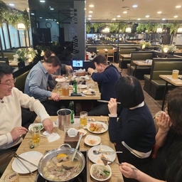 피드에 업로드 된 이미지