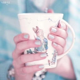 피드에 업로드 된 이미지