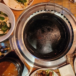 피드에 업로드 된 이미지