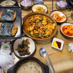 피드에 업로드 된 이미지