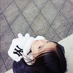 피드에 업로드 된 이미지