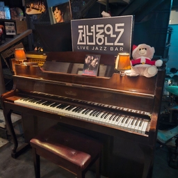 피드에 업로드 된 이미지