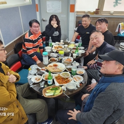 피드에 업로드 된 이미지