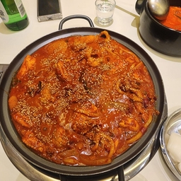 피드에 업로드 된 이미지