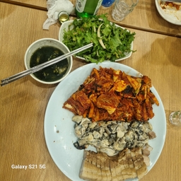 피드에 업로드 된 이미지