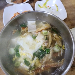 피드에 업로드 된 이미지