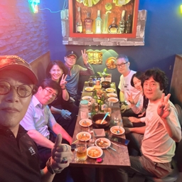 피드에 업로드 된 이미지