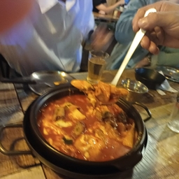 피드에 업로드 된 이미지