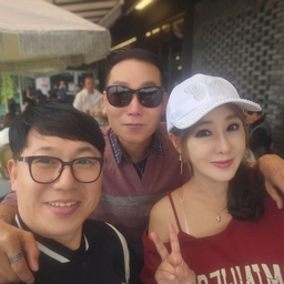 피드에 업로드 된 이미지