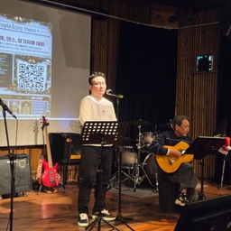 피드에 업로드 된 이미지