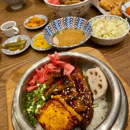 ํผ๋์ ์
๋ก๋ ๋ ์ด๋ฏธ์ง