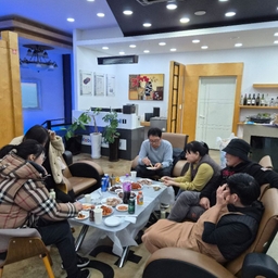 피드에 업로드 된 이미지