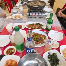 피드에 업로드 된 이미지