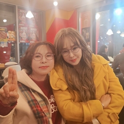 피드에 업로드 된 이미지