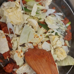 피드에 업로드 된 이미지