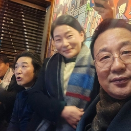 피드에 업로드 된 이미지