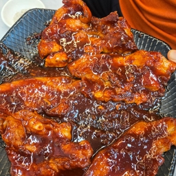 피드에 업로드 된 이미지