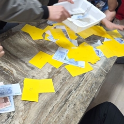 피드에 업로드 된 이미지