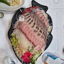 피드에 업로드 된 이미지