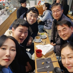 피드에 업로드 된 이미지