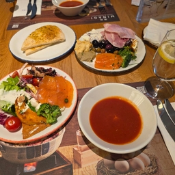 피드에 업로드 된 이미지