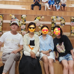 피드에 업로드 된 이미지