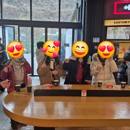 피드에 업로드 된 이미지