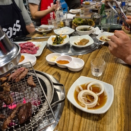 피드에 업로드 된 이미지