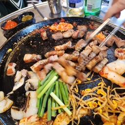 피드에 업로드 된 이미지