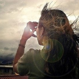 피드에 업로드 된 이미지