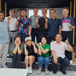 피드에 업로드 된 이미지