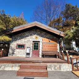 피드에 업로드 된 이미지