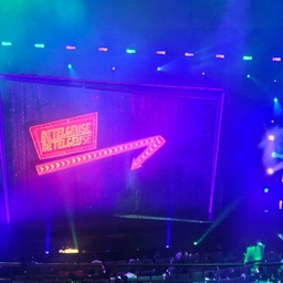 피드에 업로드 된 이미지