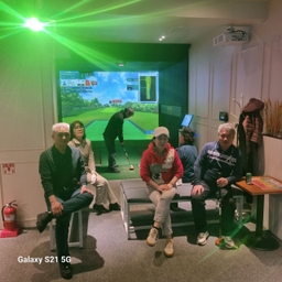 피드에 업로드 된 이미지