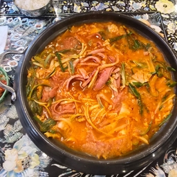 피드에 업로드 된 이미지