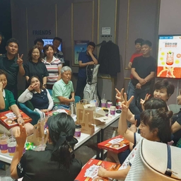 피드에 업로드 된 이미지