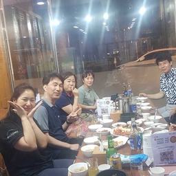 피드에 업로드 된 이미지
