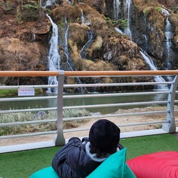 피드에 업로드 된 이미지